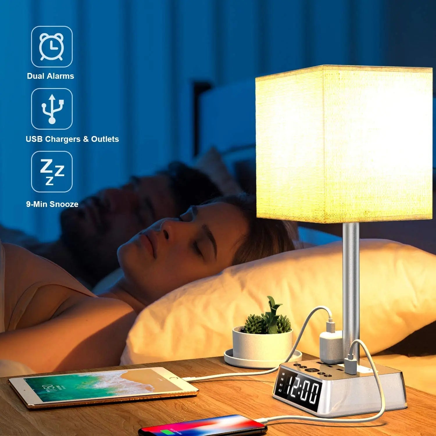 Table Lamp, 4 USB Ports &amp; AC Power Outlets, Alarm Clock - Crazy_GadgetTable Lamp, 4 USB Ports &amp; AC Power Outlets, Alarm ClockCrazy_Gadget